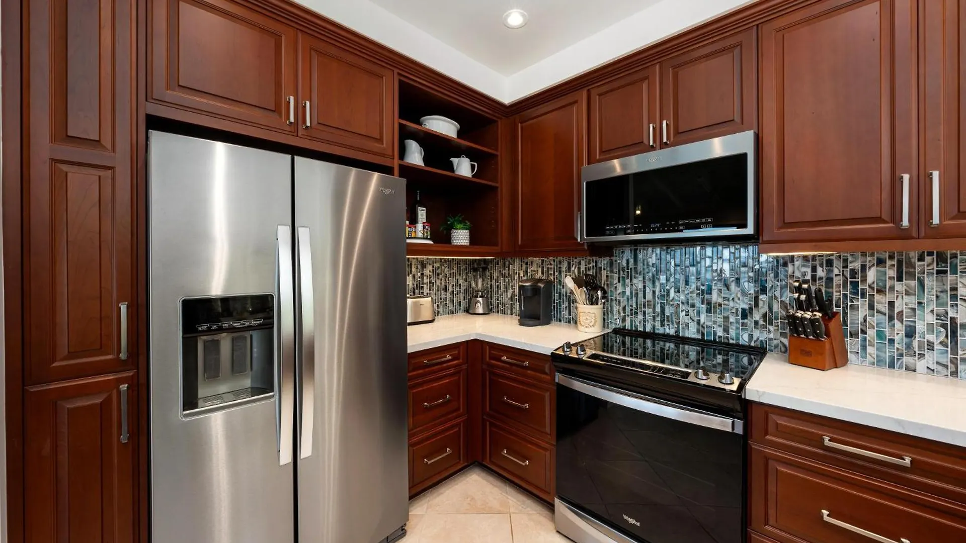 Kapalua Bay Villas 15B2 Kahana Holiday home