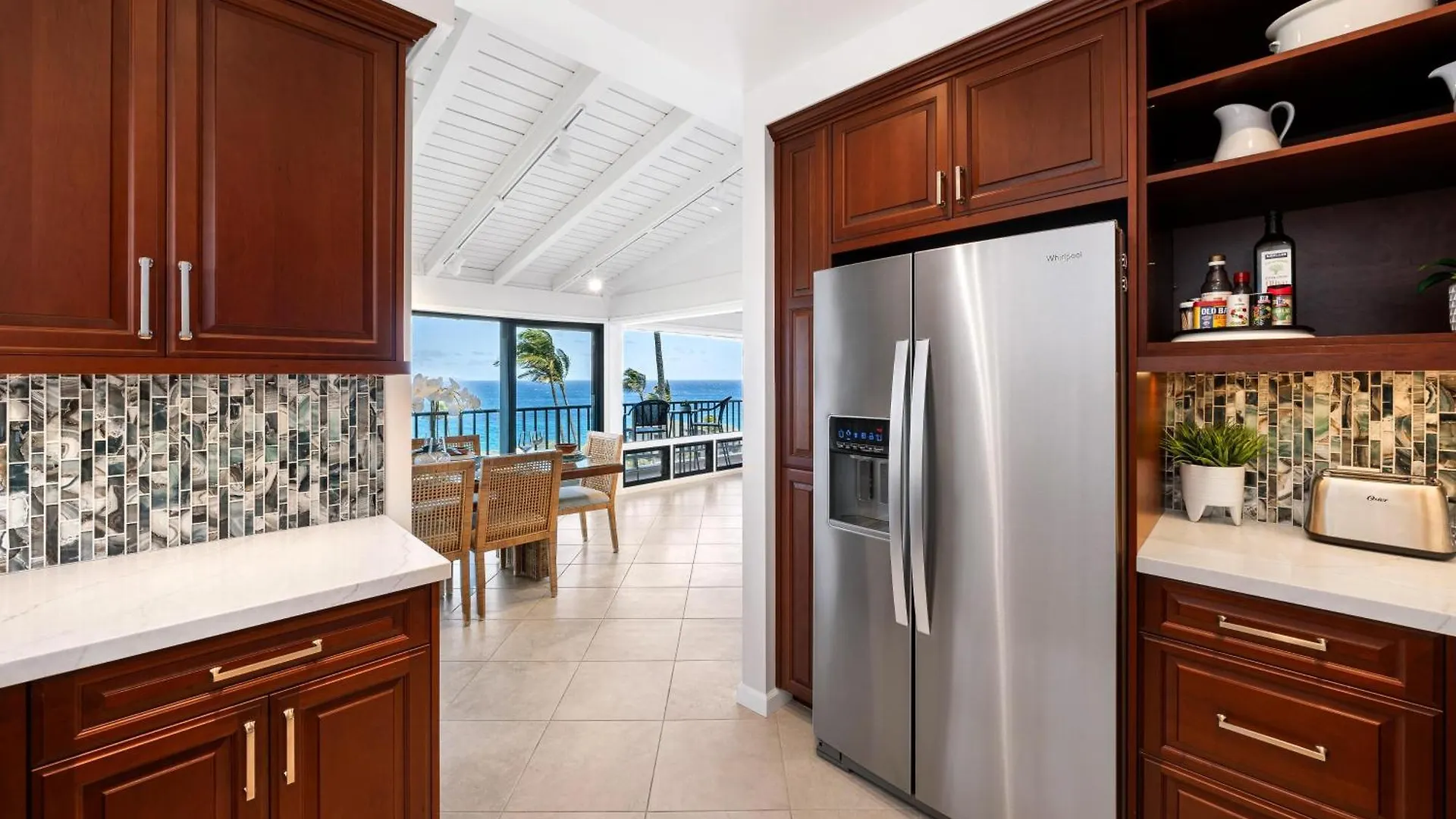 Kapalua Bay Villas 15B2 カハナ 米国
